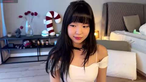 Melana online show from 12/18/25, 10:10