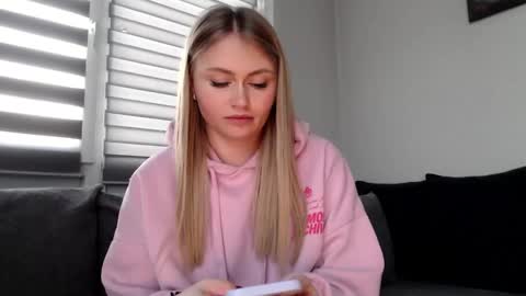 Melania online show from 02/17/25, 03:20