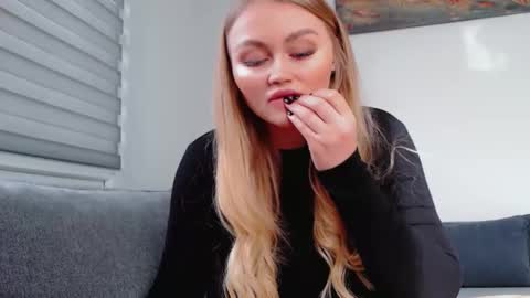 Melania online show from 03/12/26, 10:43