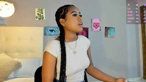 melania_rousse online show from 05/11/26, 02:17