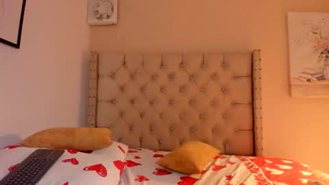 melania_xtreme online show from 03/02/26, 05:19