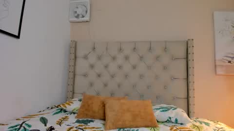 melania_xtreme online show from 04/01/26, 02:12