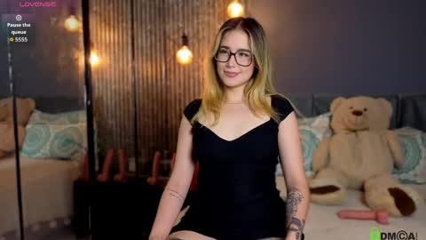 Melanie Baez online show from 04/20/26, 02:14