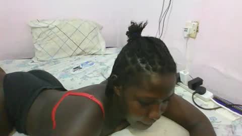 melanie_bae1 online show from 05/01/26, 06:34