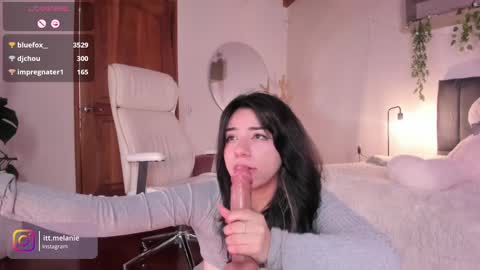 Melanie online show from 12/26/24, 04:47