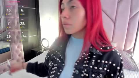 Snapshot of melanie_roux_ chatting on 11/05/25, 11:54 Melanie roux online show from 11/05/25, 11:54