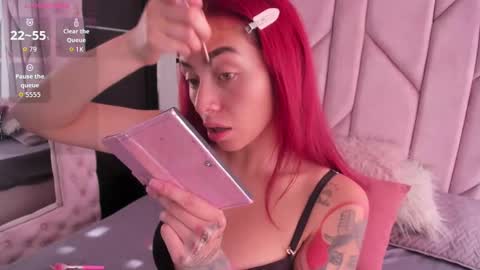 Snapshot of melanie_roux_ chatting on 11/08/25, 12:27 Melanie roux online show from 11/08/25, 12:27