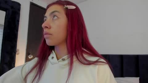 Melanie roux  online show from 04/17/26, 12:19