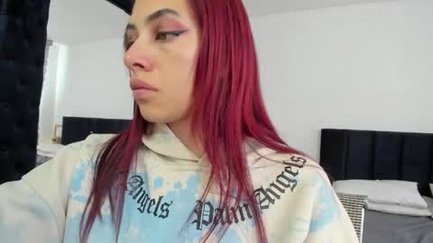 Melanie roux  online show from 04/23/26, 12:40