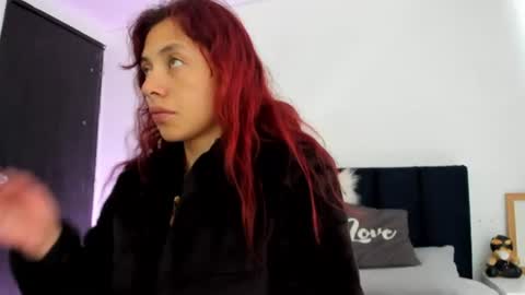 Melanie roux  online show from 07/01/26, 12:40