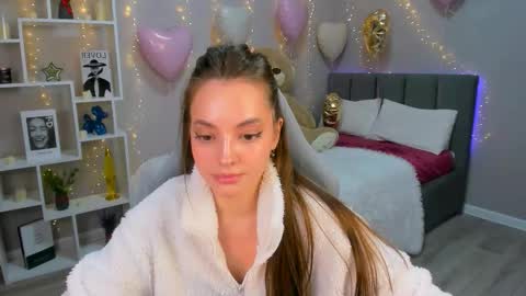 MelanieAlves online show from 02/19/26, 07:10