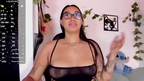 Melanie online show from 11/06/25, 04:52