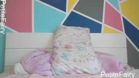 Snapshot of melaniefairy chatting on 01/19/25, 09:11 Melanie online show from 01/19/25, 09:11