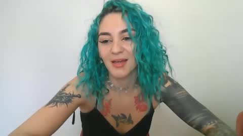 Snapshot of melaniefairy chatting on 10/15/25, 06:19 Melanie online show from 10/15/25, 06:19