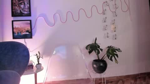 Melany online show from 12/15/24, 11:53