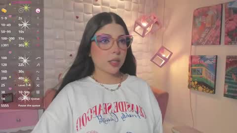 Snapshot of melaniegrayx chatting on 05/19/26, 02:34 melaniegrayx online show from 05/19/26, 02:34