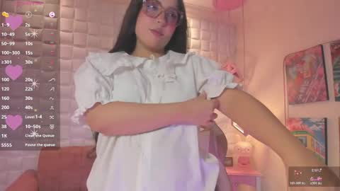 Snapshot of melaniegrayx chatting on 05/21/26, 02:35 melaniegrayx online show from 05/21/26, 02:35