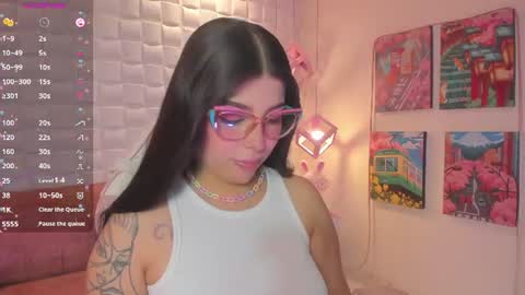 Snapshot of melaniegrayx chatting on 06/26/26, 02:43 melaniegrayx online show from 06/26/26, 02:43
