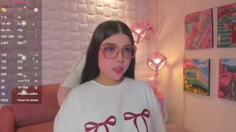 Snapshot of melaniegrayx chatting on 07/11/26, 01:58 melaniegrayx online show from 07/11/26, 01:58