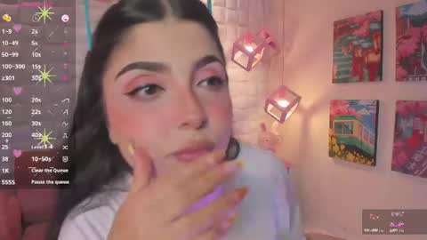 Snapshot of melaniegrayx chatting on 07/18/26, 02:10 melaniegrayx online show from 07/18/26, 02:10