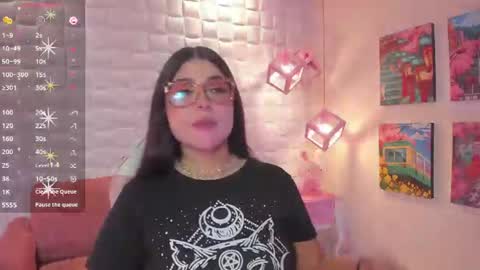 Snapshot of melaniegrayx chatting on 07/22/26, 02:20 melaniegrayx online show from 07/22/26, 02:20