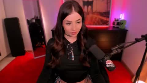 Melanie  online show from 03/19/26, 06:01