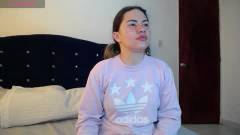 Melanie Parker online show from 12/20/25, 03:08