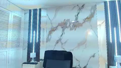 Melanie online show from 12/03/25, 12:14