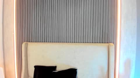 MelanieRoah online show from 03/22/26, 02:20