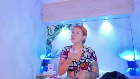 Melanie Roux online show from 04/23/26, 07:49