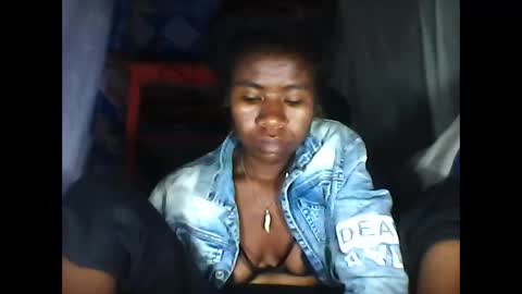 melanih online show from 04/18/26, 02:26