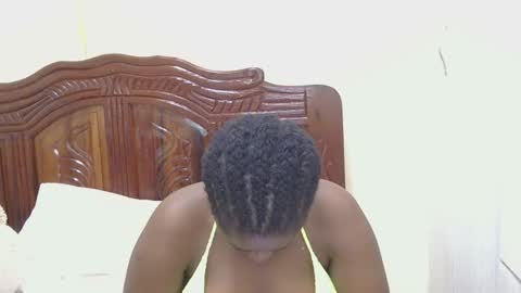 melanin_juicey8 online show from 04/21/26, 01:53