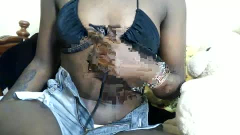 Snapshot of melanin_princess2 chatting on 07/04/26, 12:11 melanin_princess2 online show from 07/04/26, 12:11