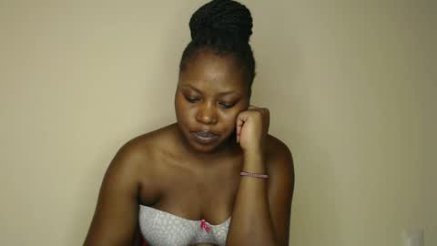 Snapshot of melaningoddess30 chatting on 01/28/25, 08:14 melaningoddess30 online show from 01/28/25, 08:14