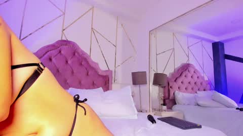 MelanyLuv online show from 02/19/25, 01:29