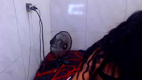 melany_dirt_ online show from 07/14/26, 05:23