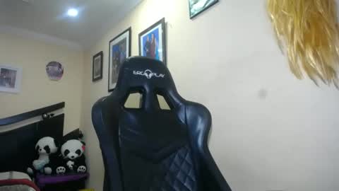 melany online show from 03/03/25, 03:53