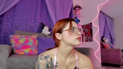 Snapshot of melany_jhonsonn chatting on 06/24/26, 04:22 melany_jhonsonn online show from 06/24/26, 04:22