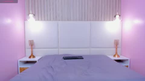 Snapshot of melanywayne_ chatting on 10/22/25, 07:13 Melany online show from 10/22/25, 07:13