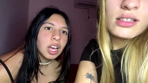 Snapshot of melatina chatting on 05/28/26, 02:42 Valentina y Melissa online show from 05/28/26, 02:42