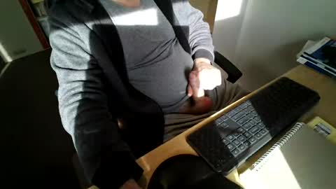 Snapshot of melbguy_075 chatting on 07/20/26, 12:36 melbguy_075 online show from 07/20/26, 12:36