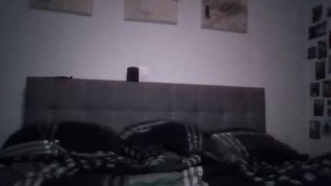 Snapshot of meldyl2020 chatting on 11/14/25, 12:09 meldyl2020 online show from 11/14/25, 12:09