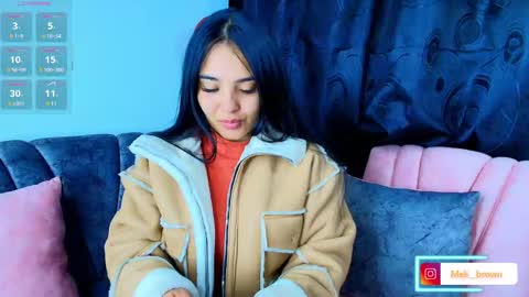    Independent model online show from 09/21/25, 06:37