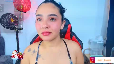    Independent model online show from 01/14/26, 05:13