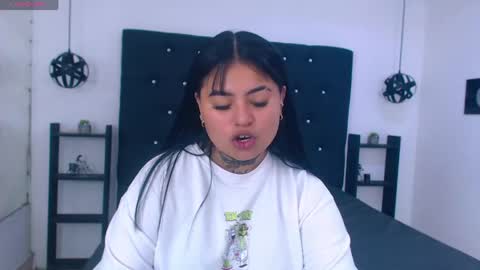 meli_blad online show from 04/23/26, 06:43