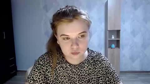 Melina online show from 09/20/25, 03:13