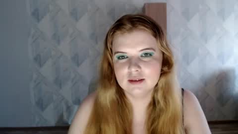 Snapshot of melina_beauty chatting on 05/09/26, 03:50 Melina online show from 05/09/26, 03:50
