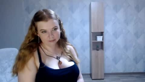 Snapshot of melina_beauty chatting on 05/19/26, 08:26 Melina online show from 05/19/26, 08:26