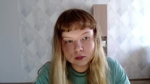 Snapshot of melina_beauty chatting on 07/15/26, 08:41 Melina online show from 07/15/26, 08:41