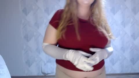 Snapshot of melina_beauty chatting on 07/17/26, 03:07 Melina online show from 07/17/26, 03:07